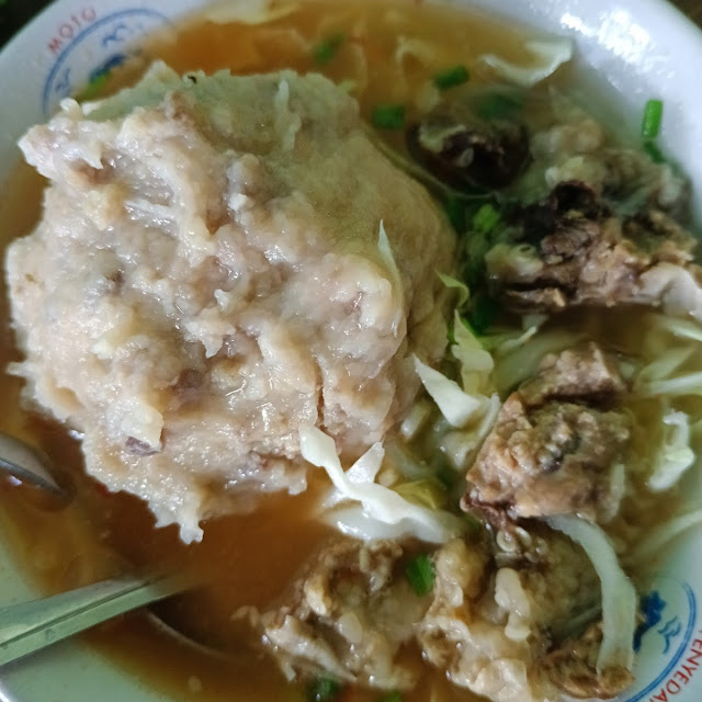 Bakso Kasaran Pluss Tetelan