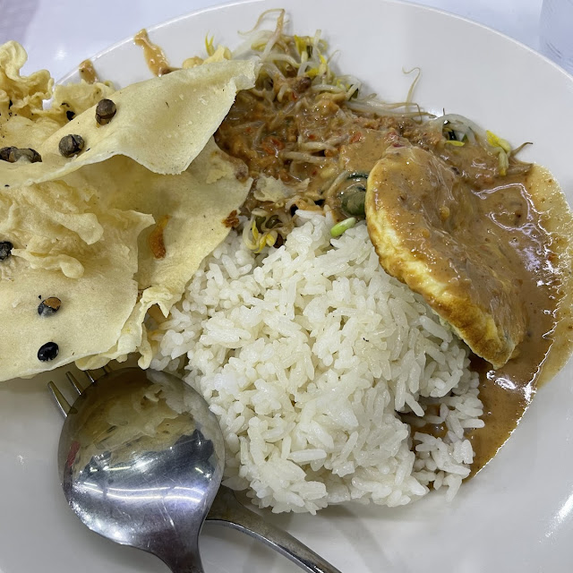 Lauk Tempe Dan Paru Goreng