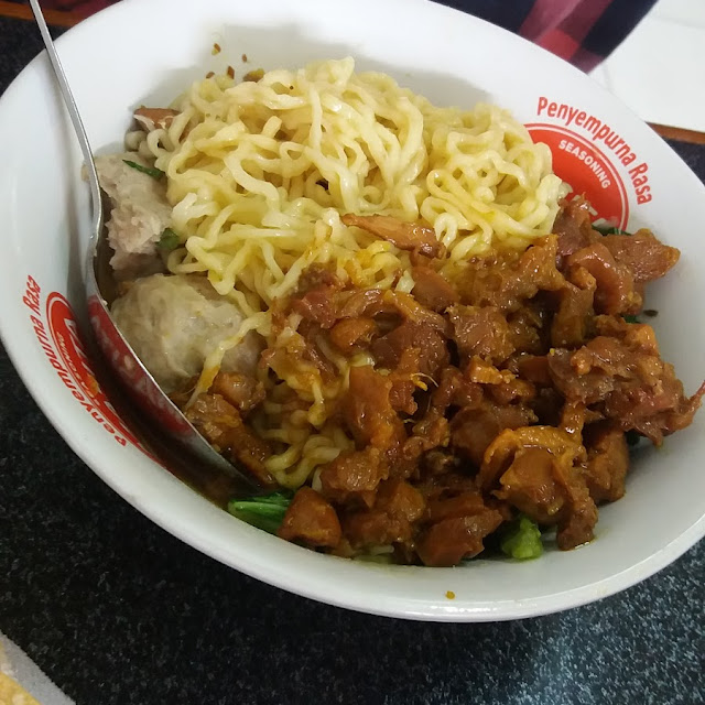 Bakso Pake MI Enaak