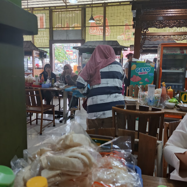 Tempat Makan
