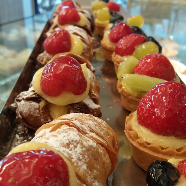 Crostatine Di Frutta E Crema