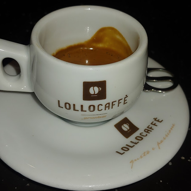 Lollo Caffe Bar