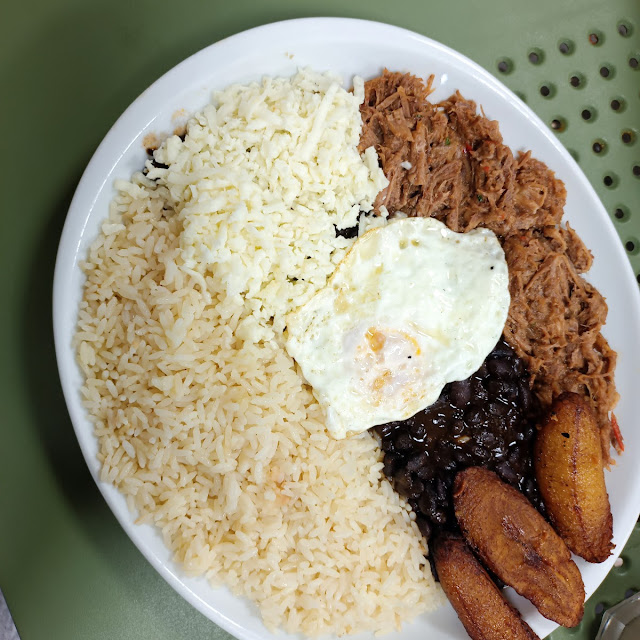 Pabellón Criollo A Caballo