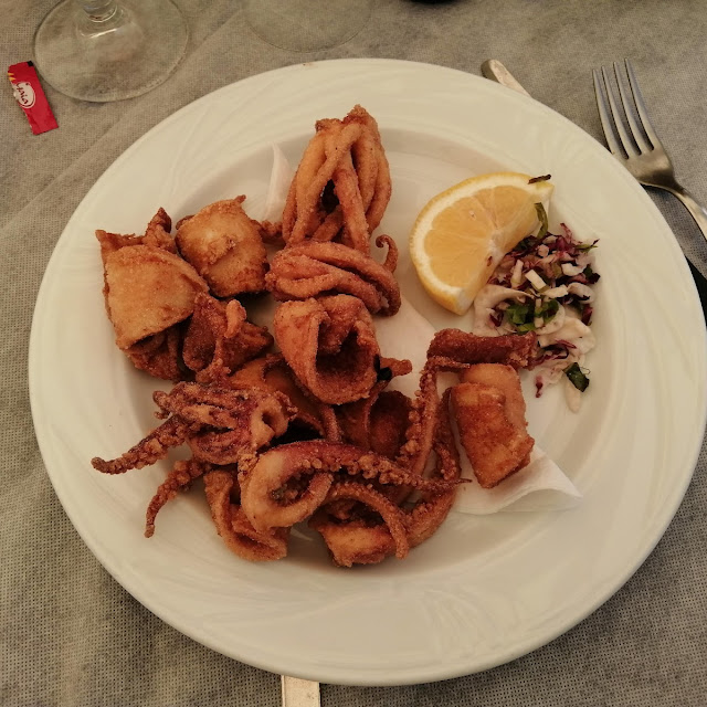 Frittura Di Calamari E Gamberetti