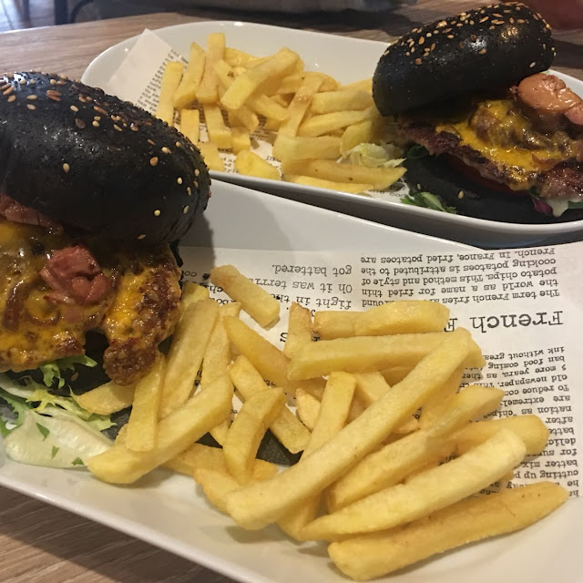 Hamburguesa Negra
