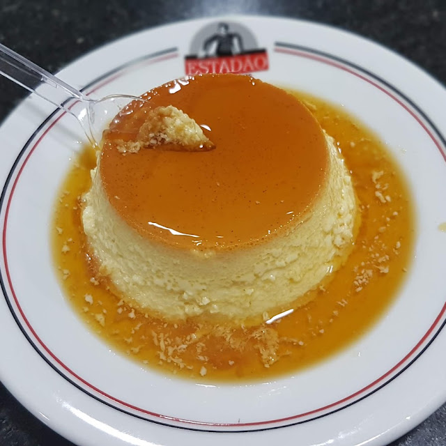 Pudim de Leite Condensado Com Chantilly