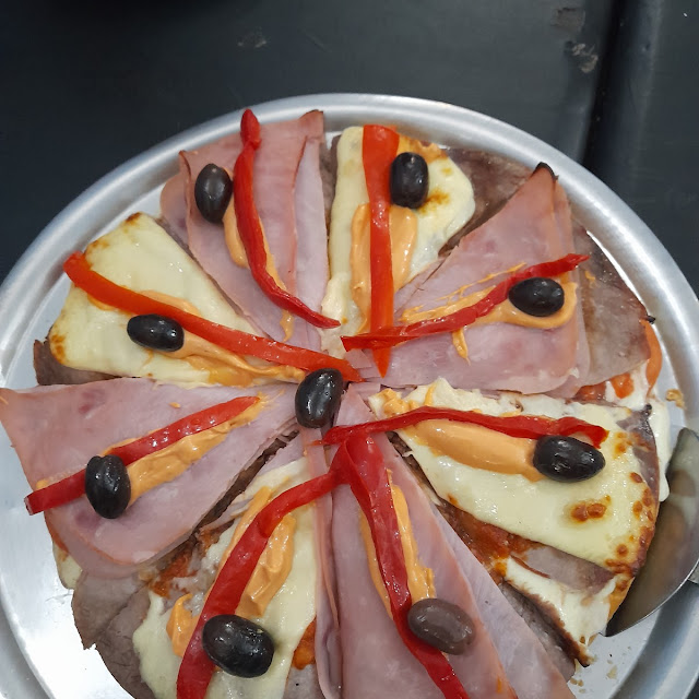 Lomo Pizza