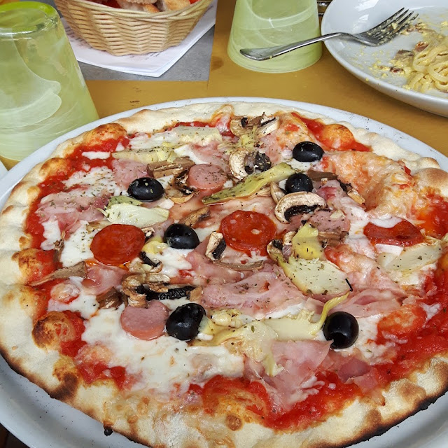 Pizza Capriciosa