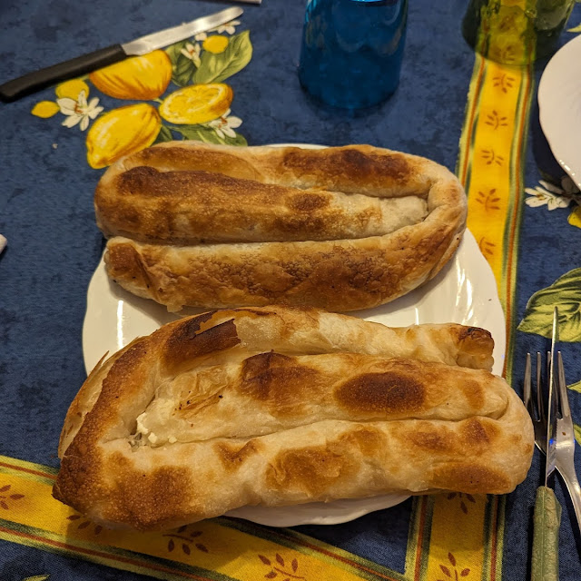 Burek Carne E Ricotta