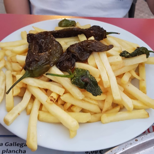 Patatas Con Pimientos de Las Alitas