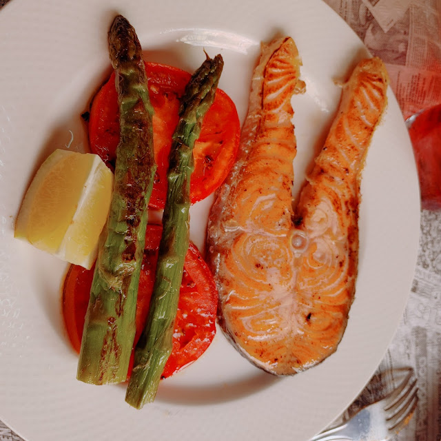 Salmón Con Espárragos