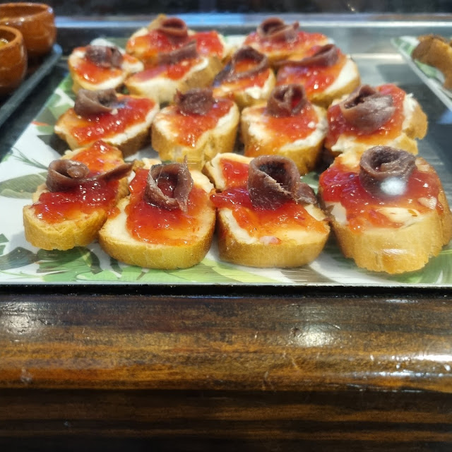 Montadito de Anchoa Con Membrillo