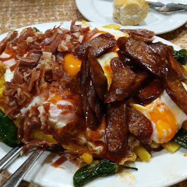Papas Con Huevo Y Pimientos