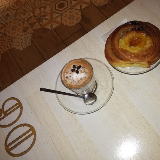 Caffè E Cornetto