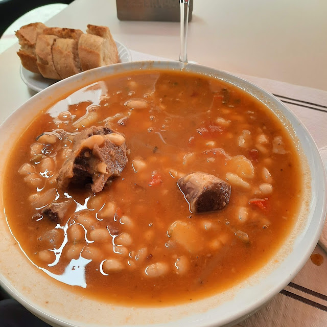 Alubias Con Rabo de Toro