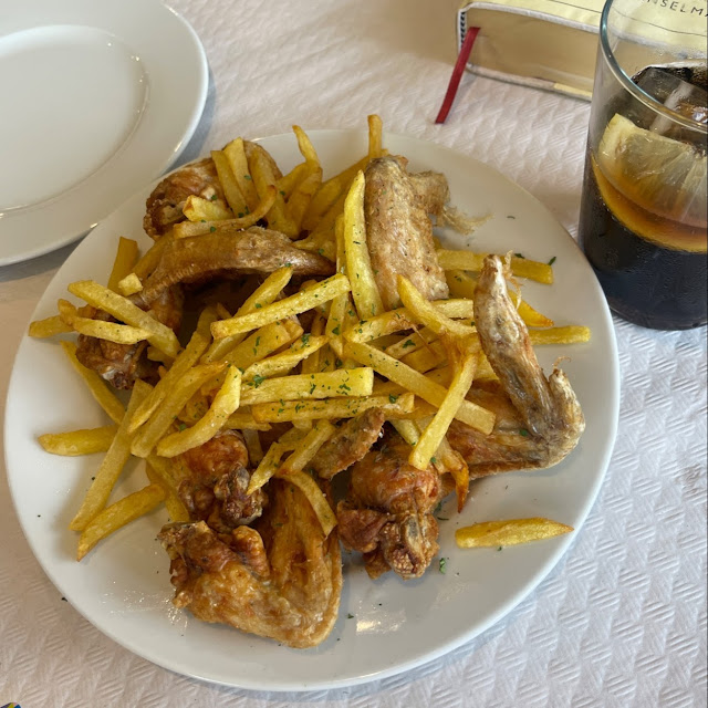 Las Alitas