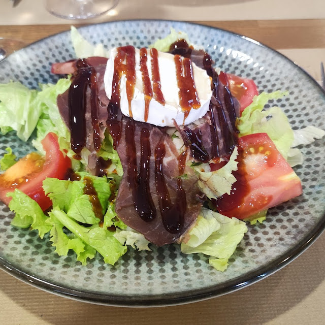 Ensalada de Cecina Y Queso de Cabra