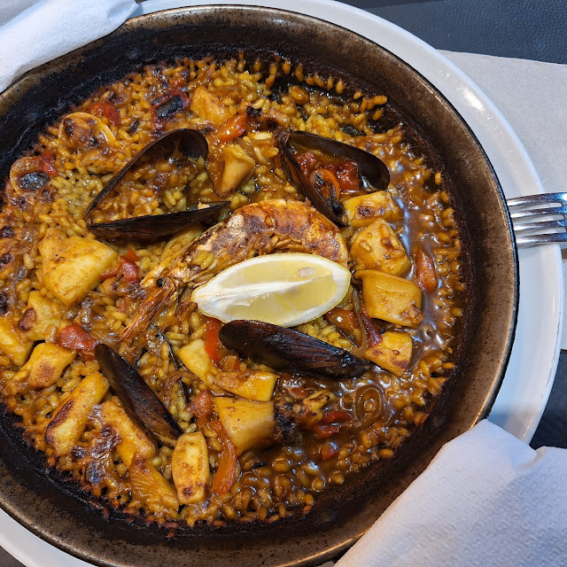 Paella Mixta