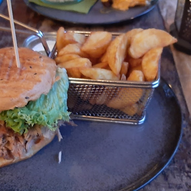 Pulled Pork Burger