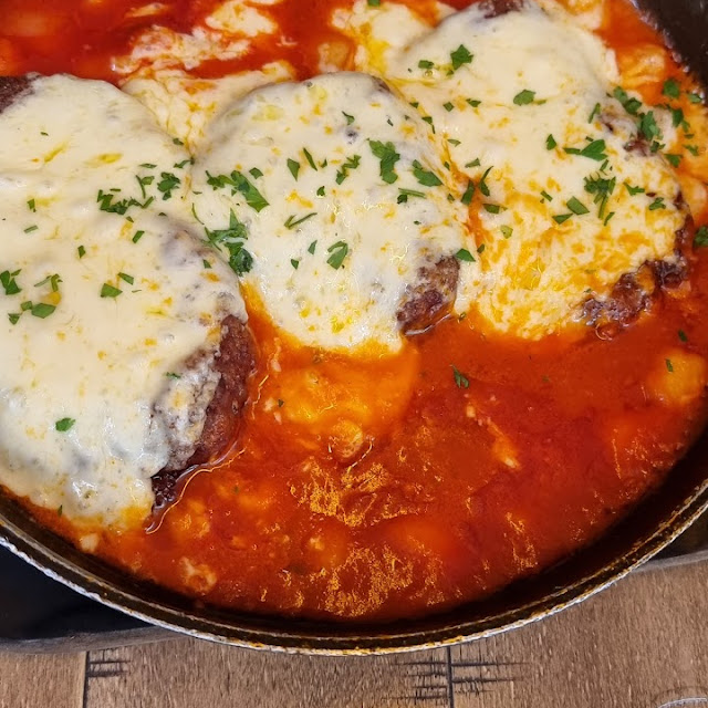 Parmegiana Com Nhoque ao Sugo