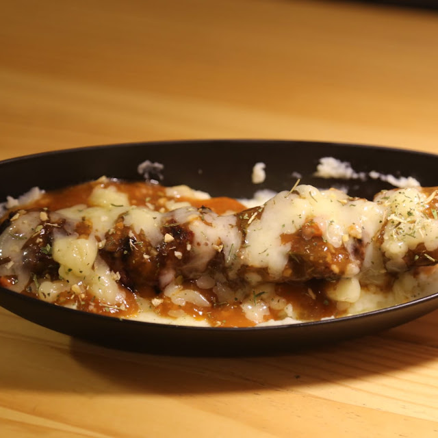 Espetinho de Filé à Parmegiana Com Purê de Batata