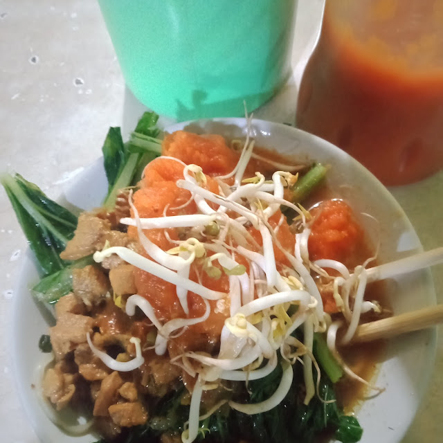 Muantap Mie Ayam Baksonya Tanks Buat Bakso Jln Haji Taip Bakso Tip Top