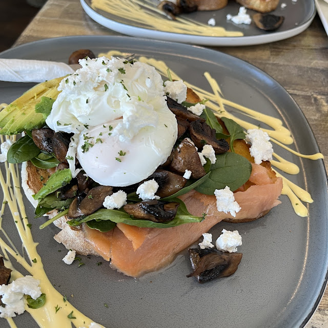 Egg Benny