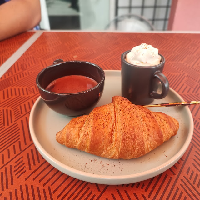 Croissant Paris