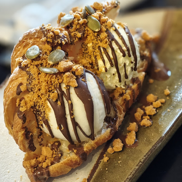 Biscoff Chocolate Croissant