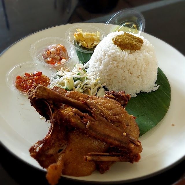 Dada Bebek Goreng