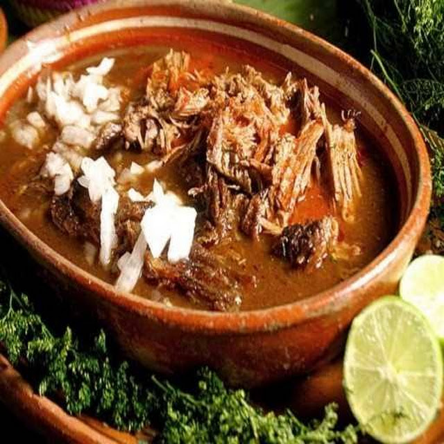 Plato de Birria de Res