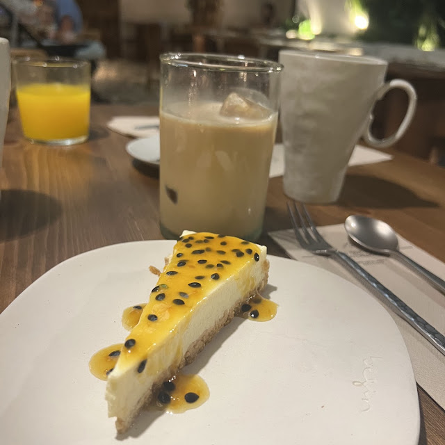Cheesecake with Passion Fruit