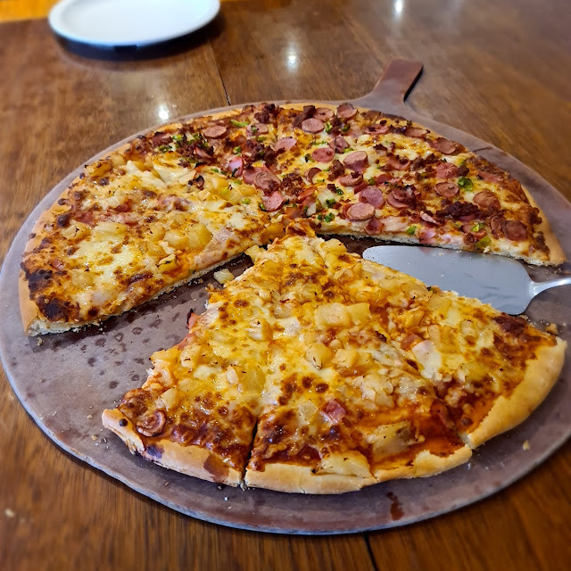 Pizza Hawaiana Y Florentina
