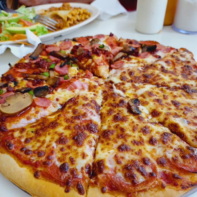 Pizza Extra Grande Especialidad Napolitana