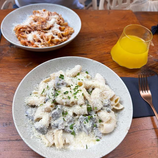 Mezzelune Trufa Y Parmesano