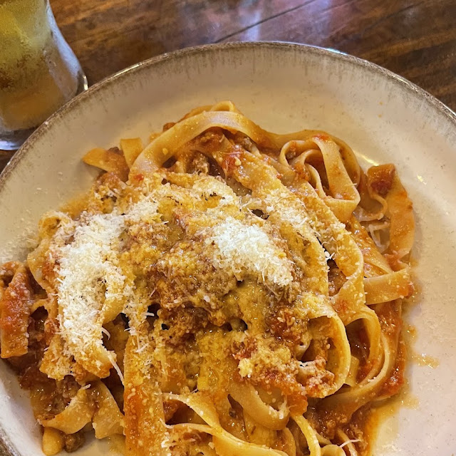 Pasta Con Salsa Y Queso