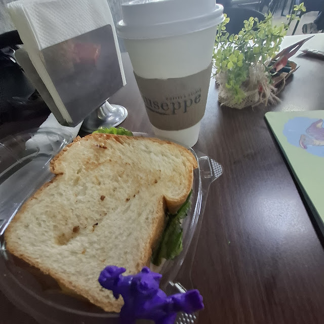 Sándwich Con Cafe