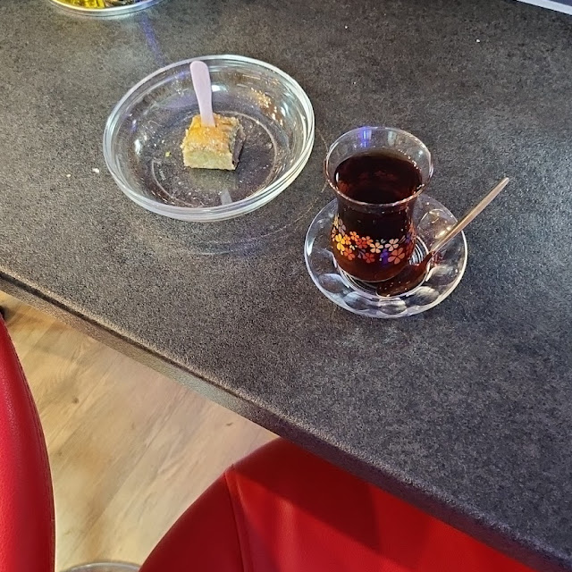 Apfeltee Und Baklava
