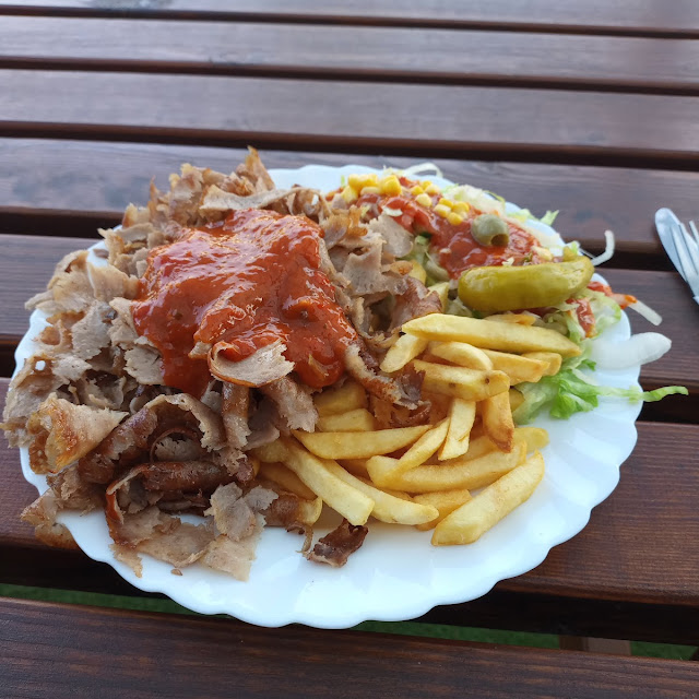 Gyros Teller Groß