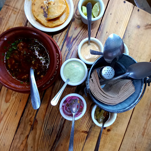 Birria de Chivo Con Carne