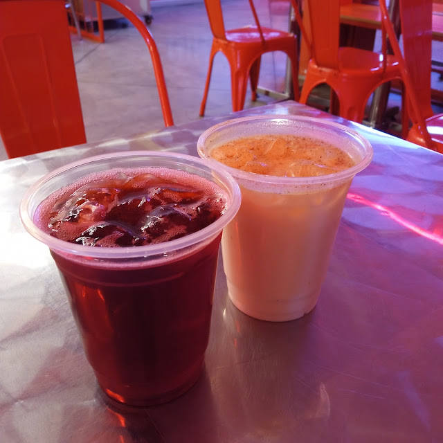 Agua de Jamaica Y Agua de Horchata