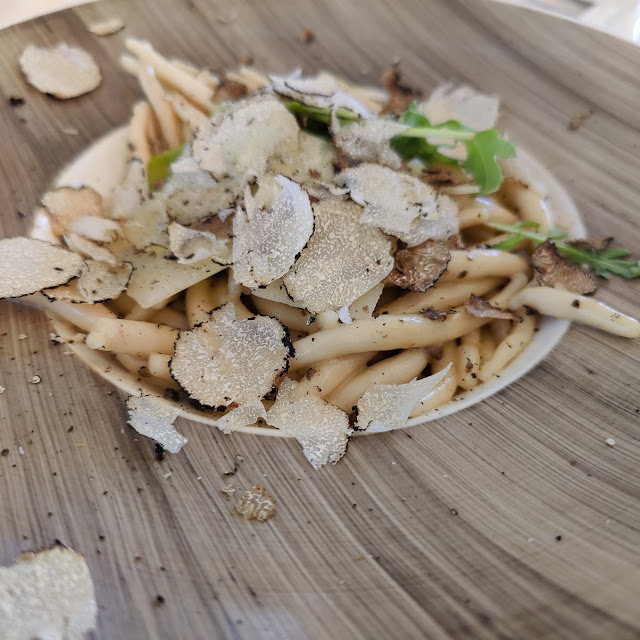 Pljukanci With Truffle
