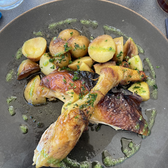 Demi-poulet Label Rouge Rôti Au Beurre Persillé Garniture Au Choix