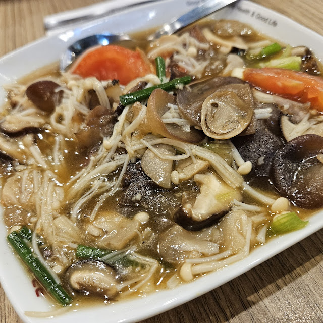 Mushroom Omelette