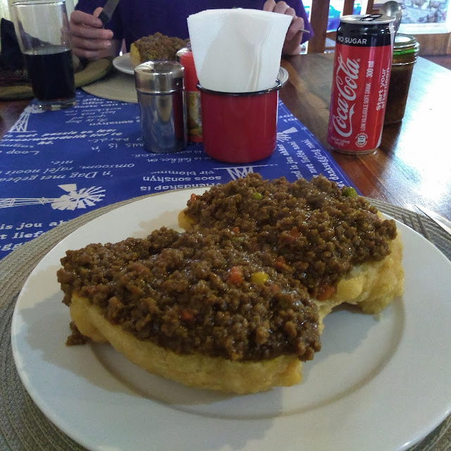 Vetkoek & Curried Mince