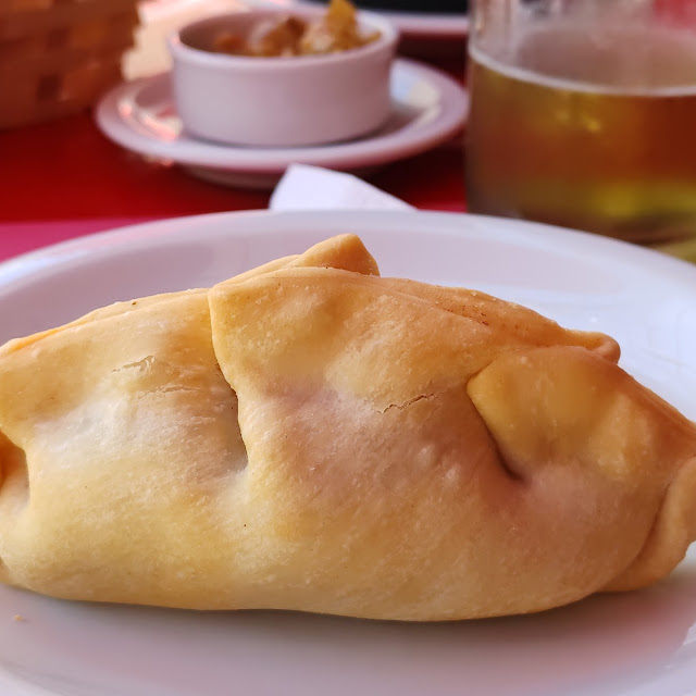 Empanada de Bondiola Al Malbec