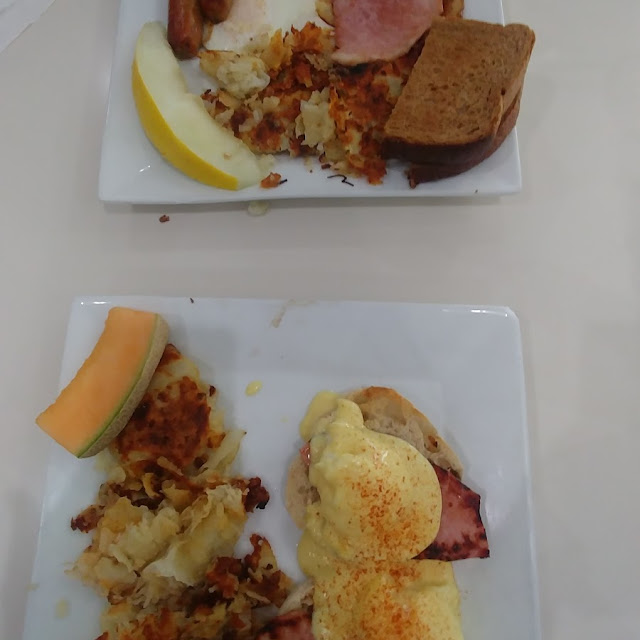 Eggs Benedict