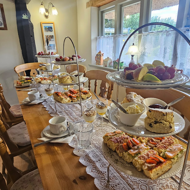 Breakfast Afternoon Tea