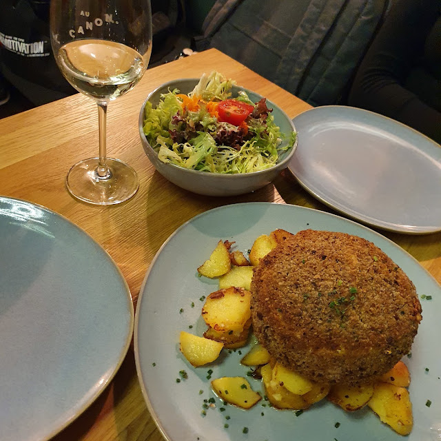Fried Camembert with Potatoes