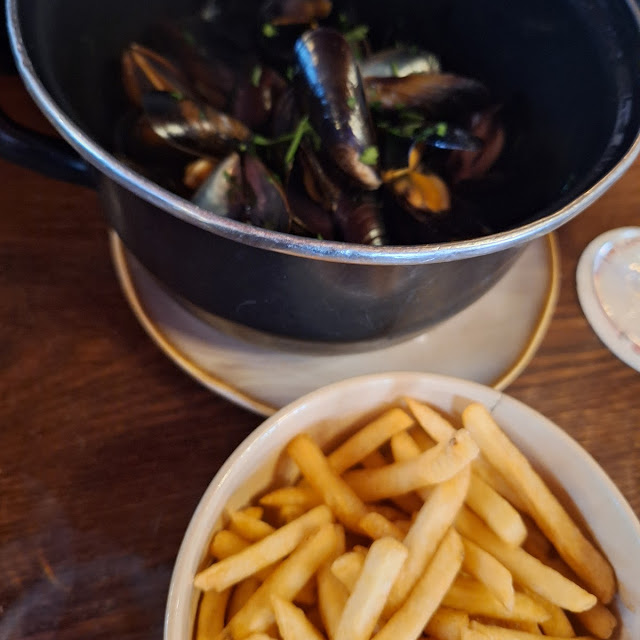Moules Marinières Frites